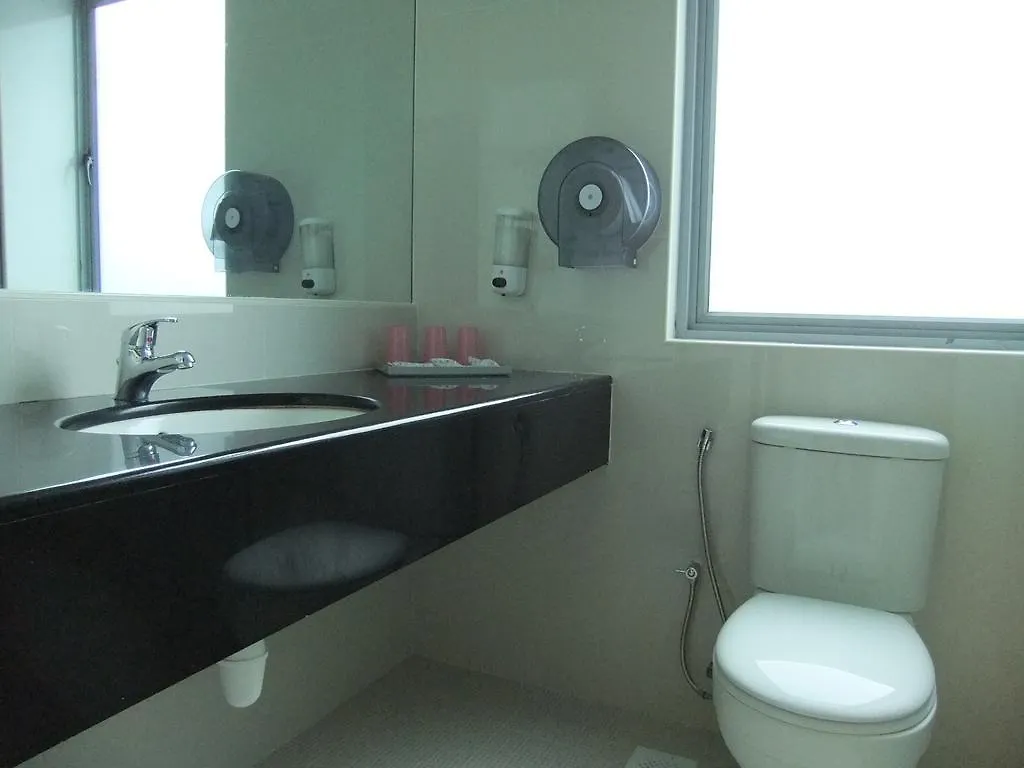 New Cape Inn Singapore