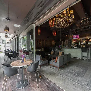 New Cape Inn Singapore Hotel